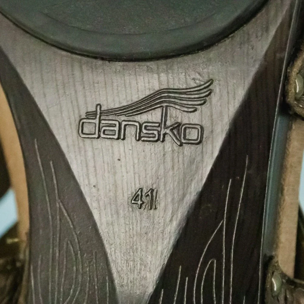 Dansko 41 Size 11-11.5 Bronze Nina Floral Strappy Platform Comfort Sandals